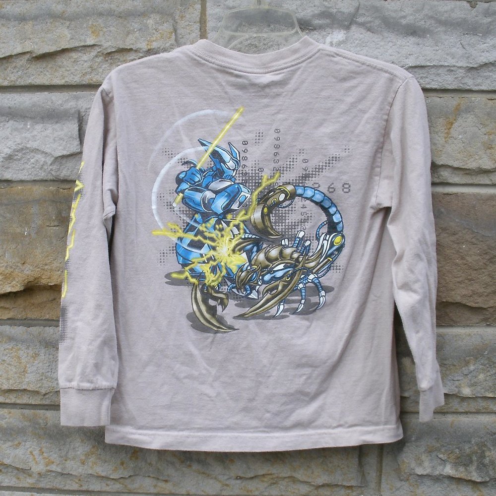 Robot Fighting Mechanical Scorpion Shirt Size M